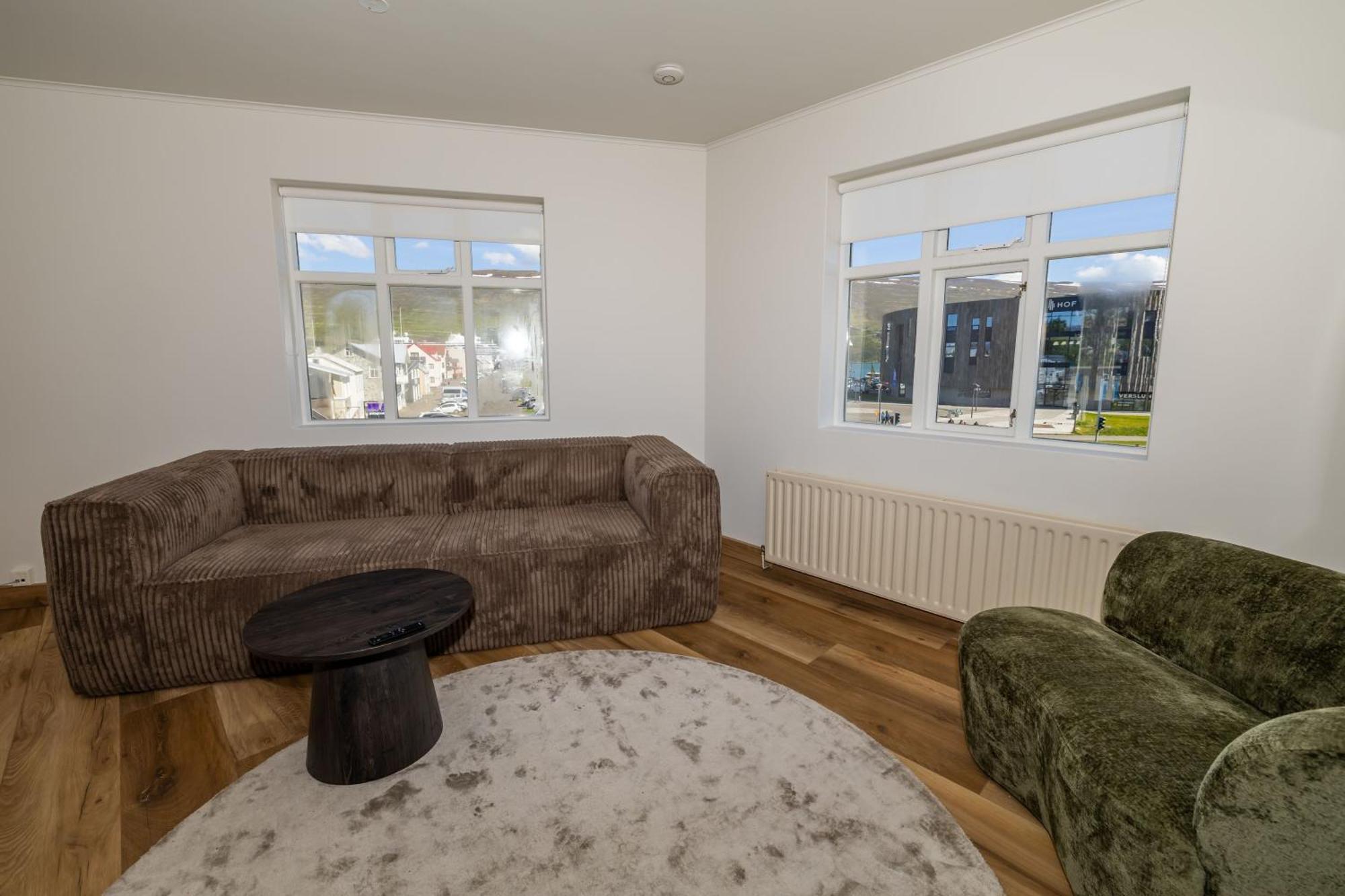 Steinaskjol Apartments Акурейрі Екстер'єр фото