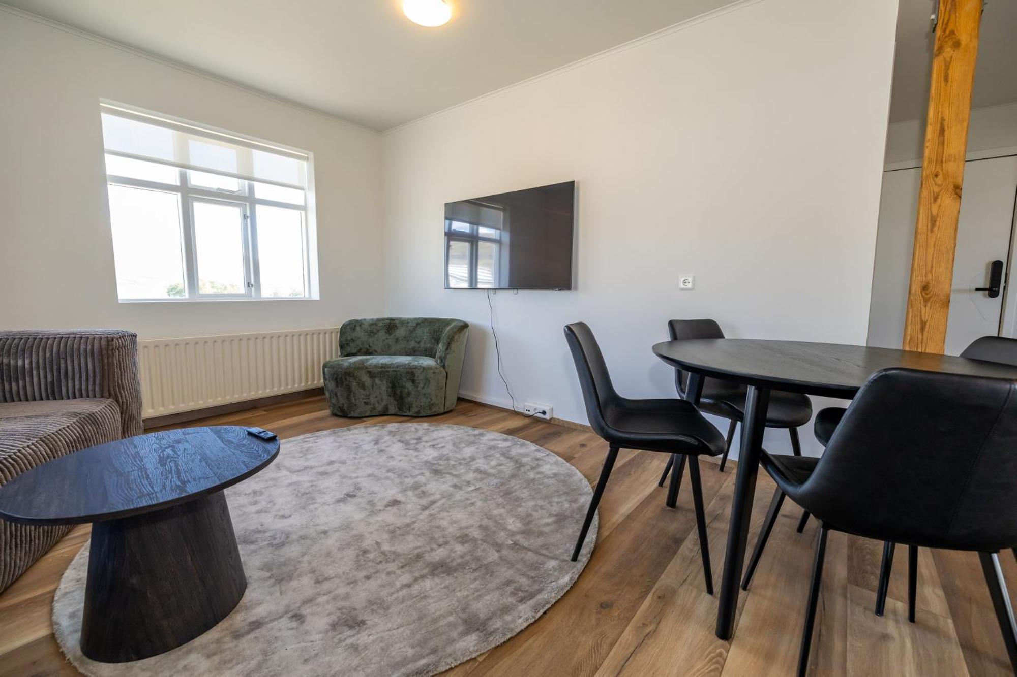 Steinaskjol Apartments Акурейрі Екстер'єр фото