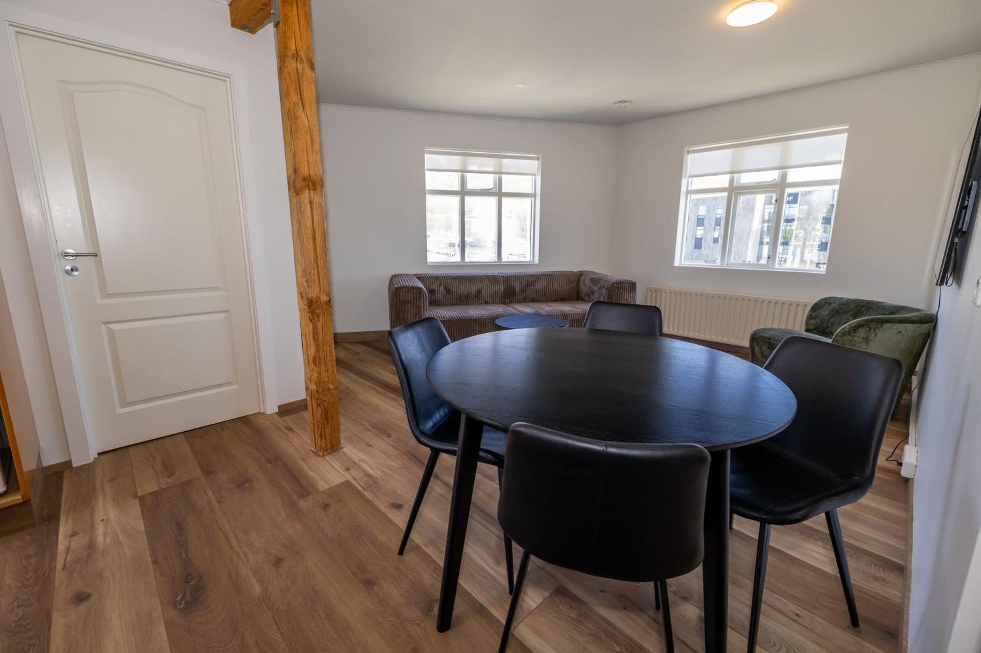 Steinaskjol Apartments Акурейрі Екстер'єр фото