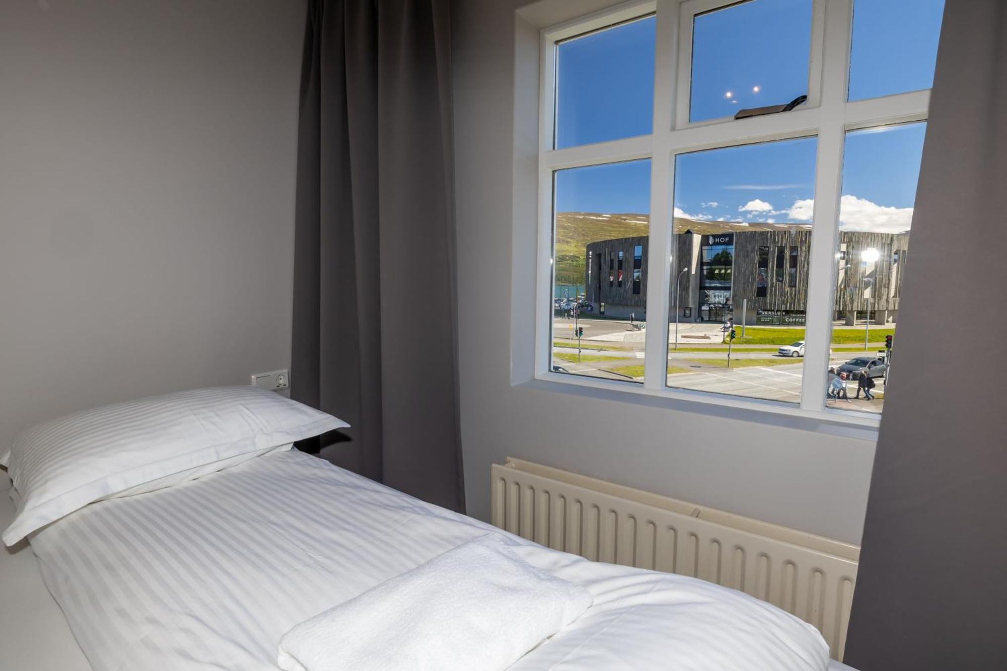 Steinaskjol Apartments Акурейрі Екстер'єр фото