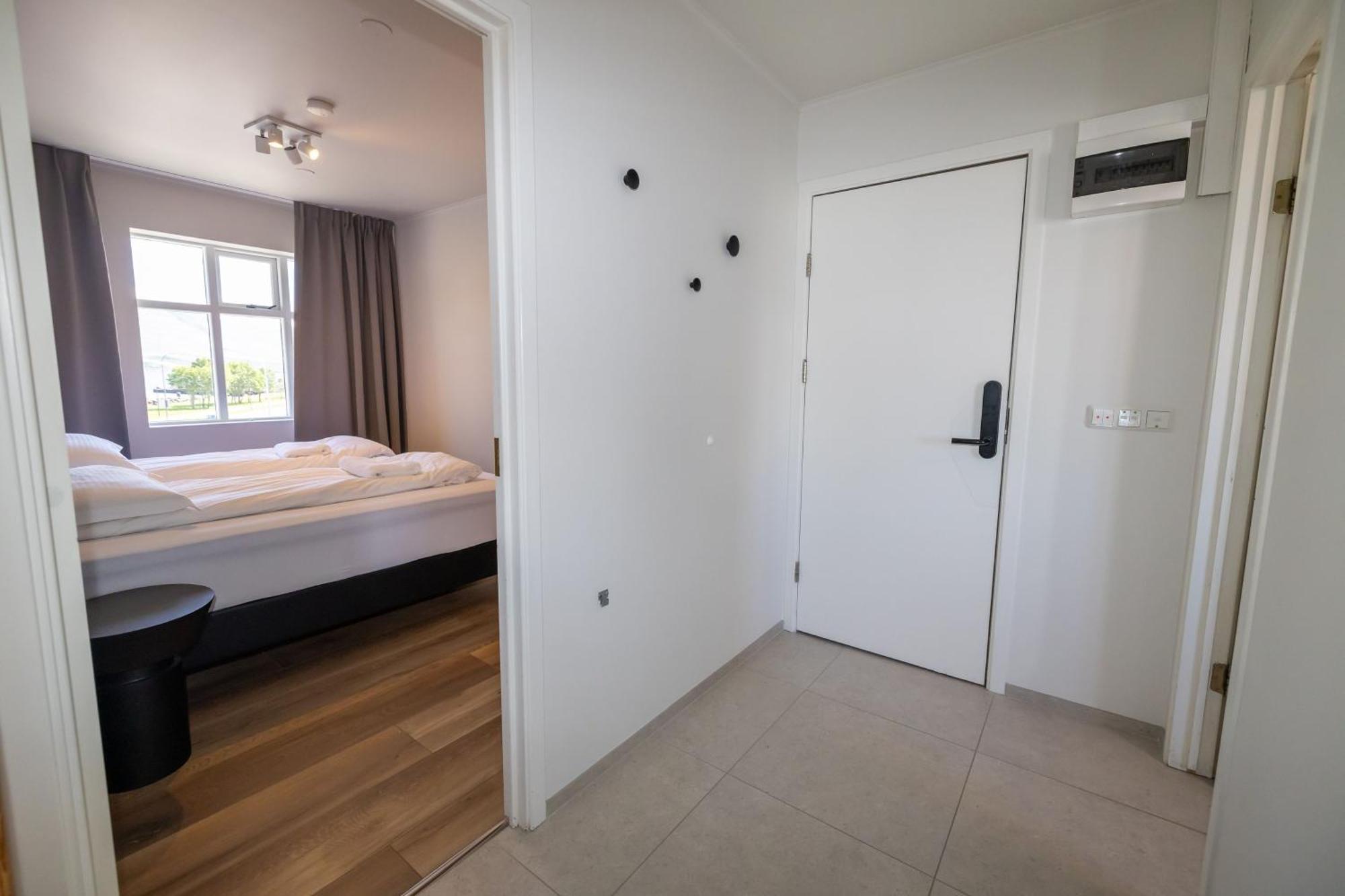 Steinaskjol Apartments Акурейрі Екстер'єр фото